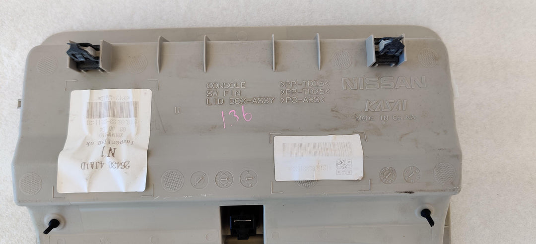 2015 -
  2025
  Nissan
  Navara
  
  Courtesy Light
  264304JA1D