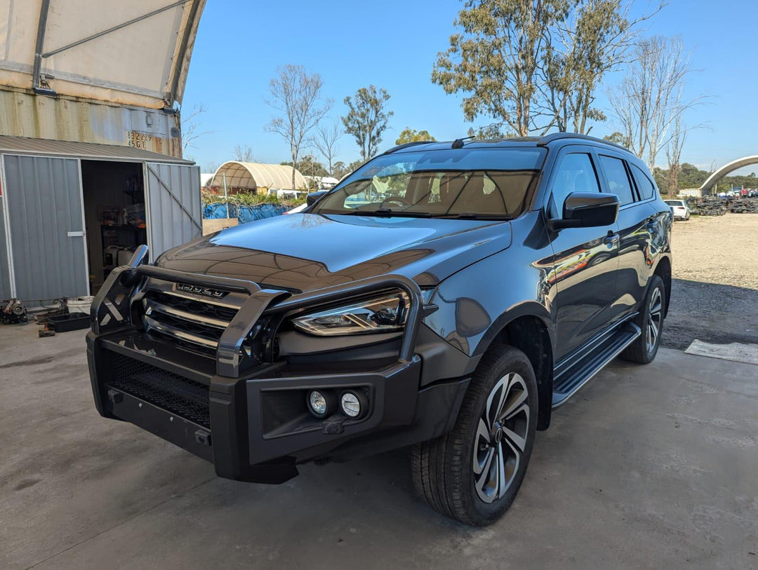 2022 Isuzu MU-X - Differential Lock Switch