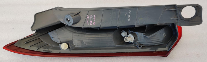 2012 -
  2014
  Honda
  CR-V
  
  Right Upper Taillight