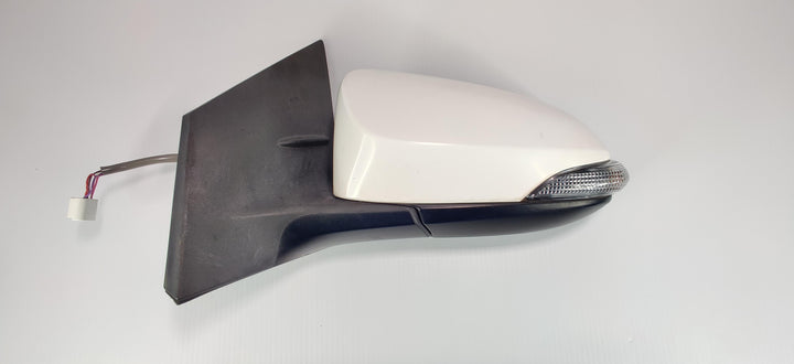 2012 -
  2018
  Toyota
  Corolla
  
  Left Door Mirror