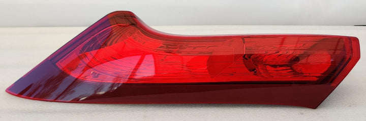 2012 -
  2014
  Honda
  CR-V
  
  Left Upper Taillight