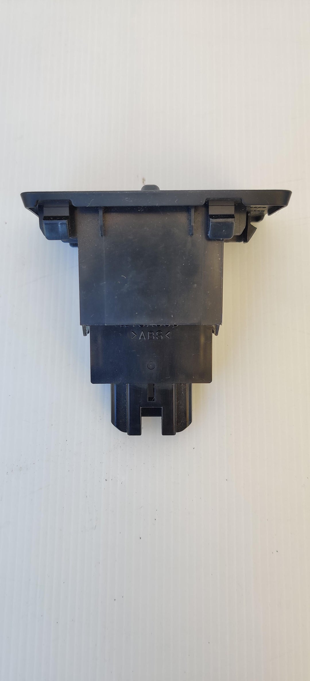 2007 IS GSE20R - Fuel Door Switch