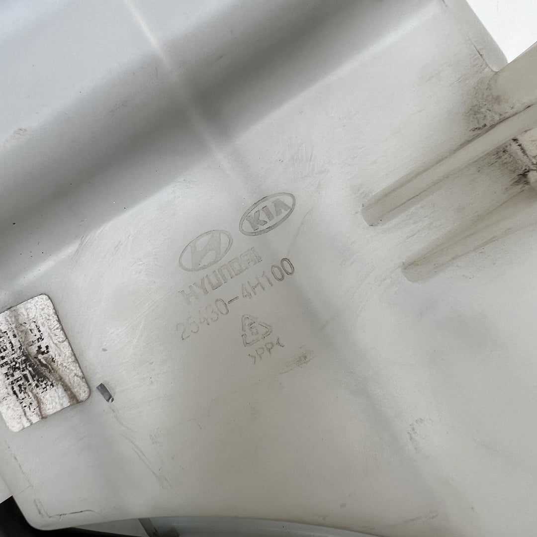 2018 Hyundai iLoad TQ - Overflow Bottle PN: 254304H100