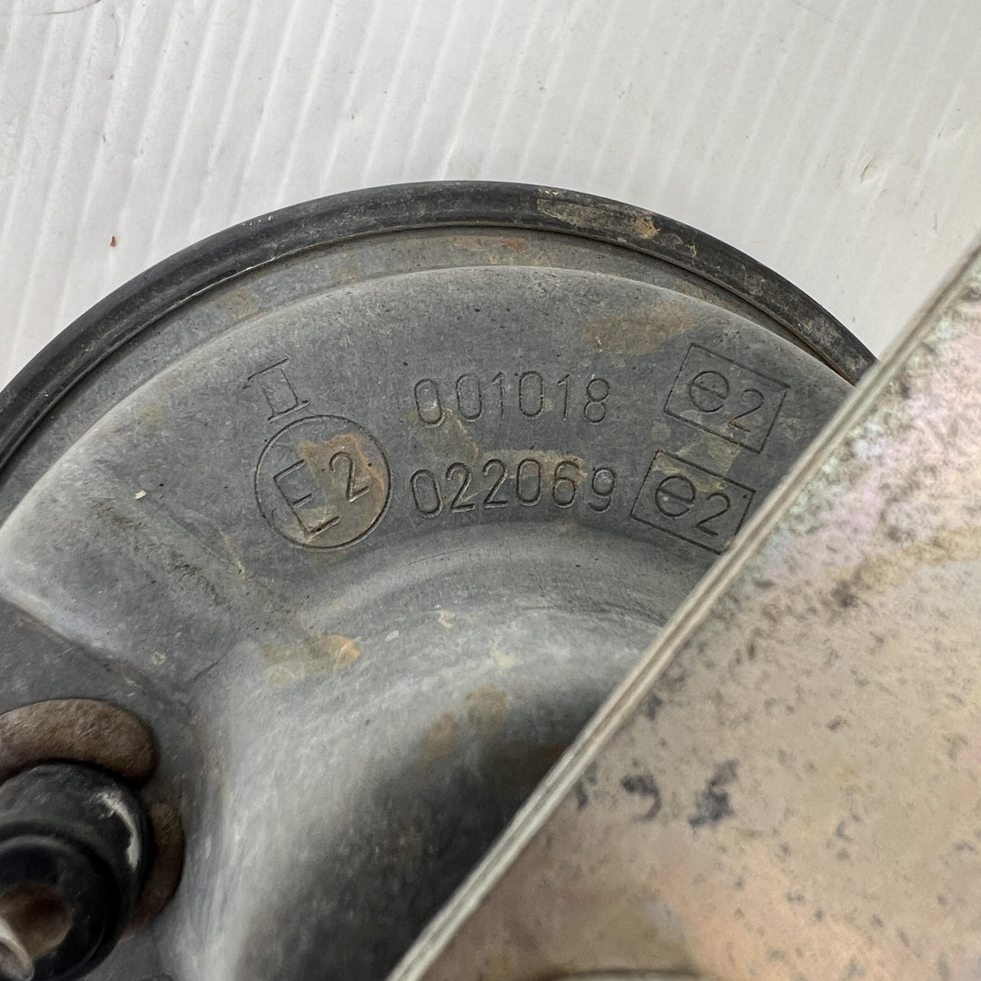 2011 -
  2020
  Mazda
  BT-50
  
  Horn
  001018022069