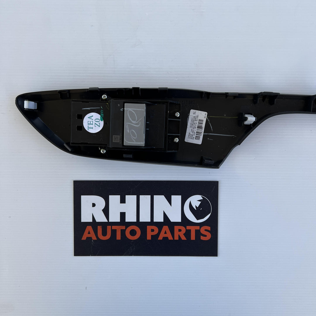 2017 Honda Civic FK FK4 - Left Front Window Switch