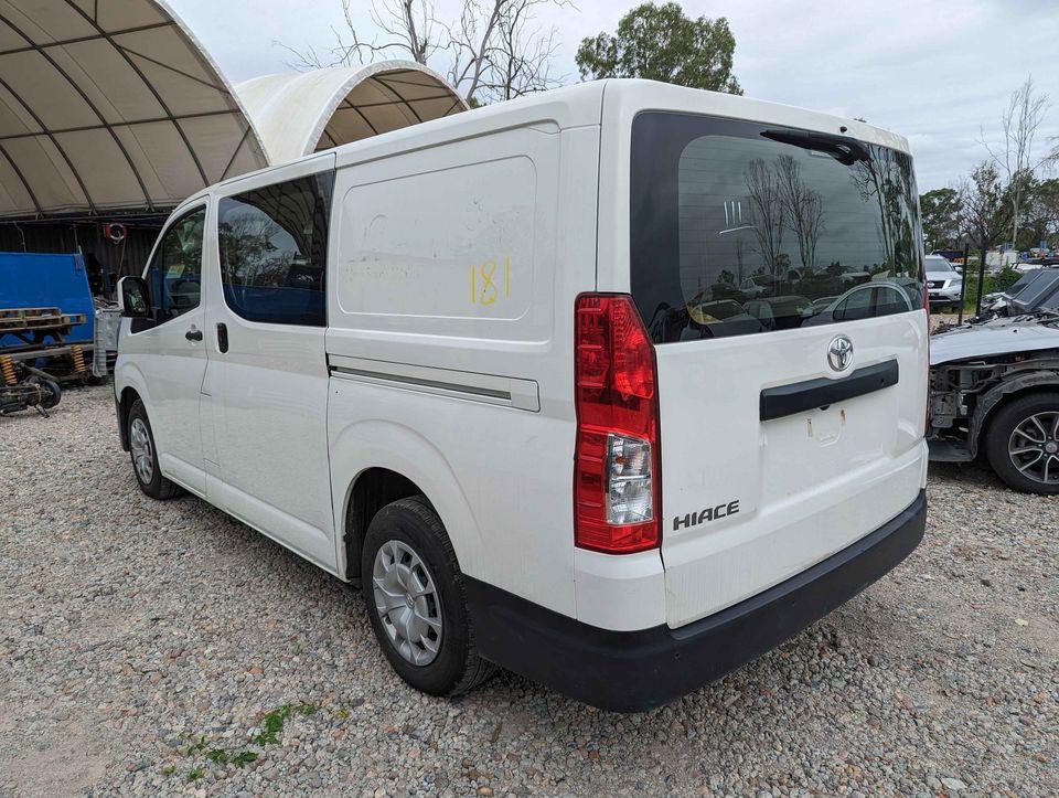 2021 Toyota Hiace VI H300 GDH300 - Courtesy Light
