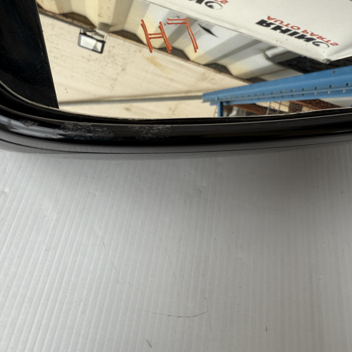 -
  
  Lexus
  GS300
  
  Left Door Mirror