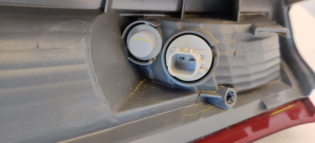 2012 -
  2014
  Honda
  CR-V
  
  Right Upper Taillight