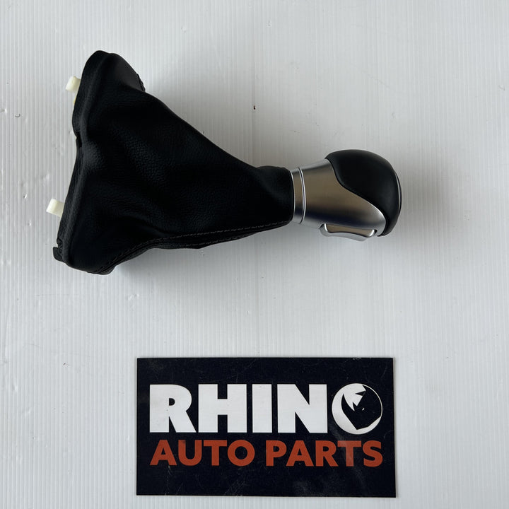 2021 -
  2025
  Hyundai
  i30
  Elite
  Automatic Shifter Knob