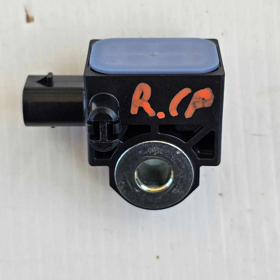 2022 Isuzu MU-X - Airbag Sensor PN: 8983475161