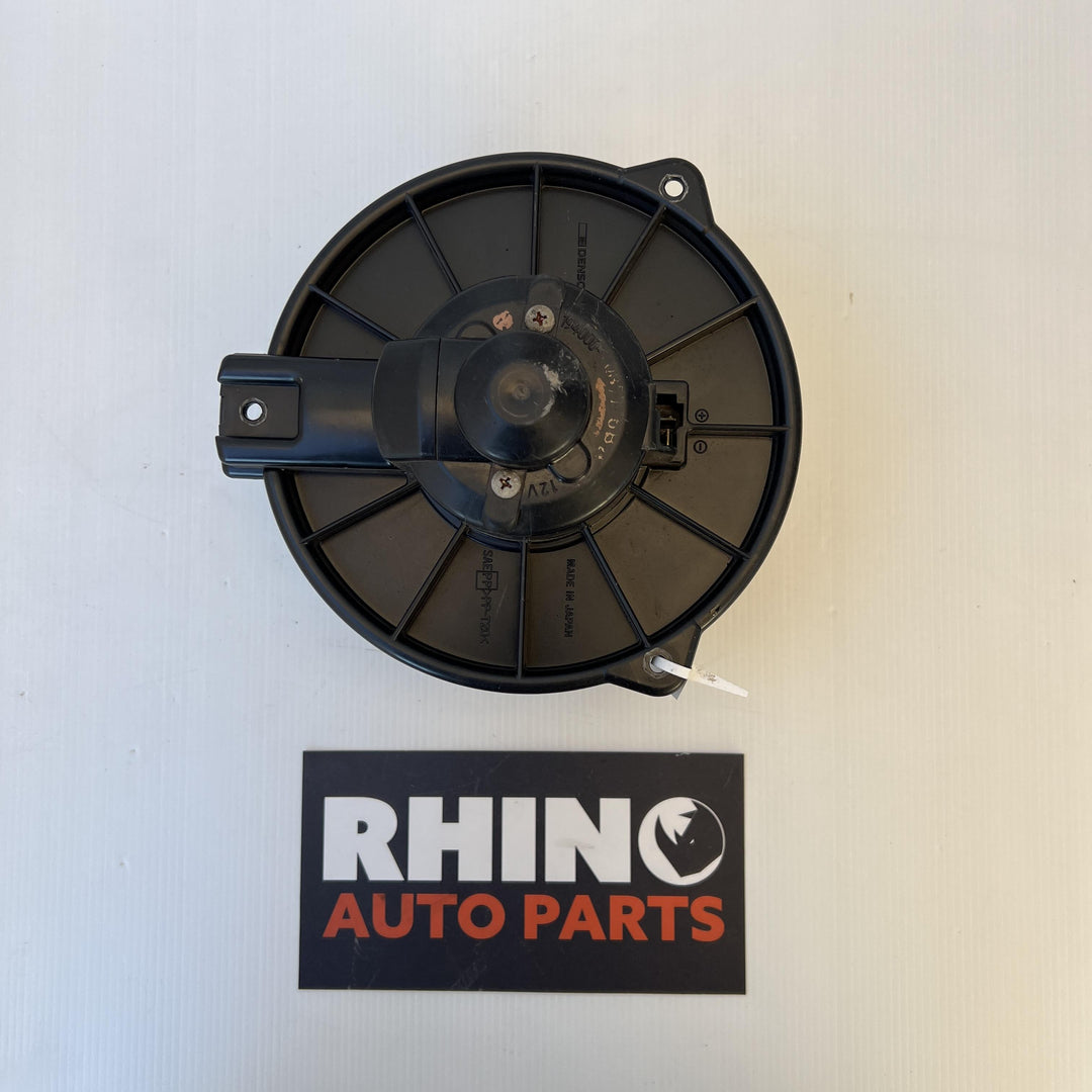 2000 Toyota Land Cruiser Prado - Heater Fan Motor