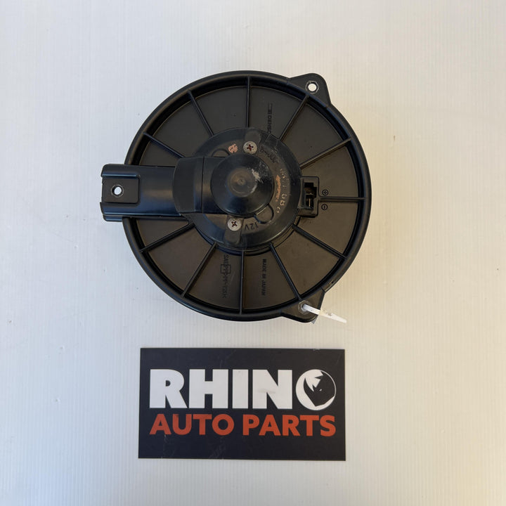 2000 Toyota Land Cruiser Prado - Heater Fan Motor