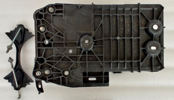 2015 -
  2015
  Mazda
  Mazda3
  Maxx
  Battery Tray