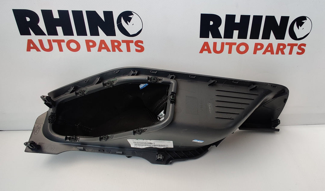 2011 -
  2022
  Ford
  Ranger
  XLT
  Gear Lever Housing
  AB3921044L49AC1F63181020053