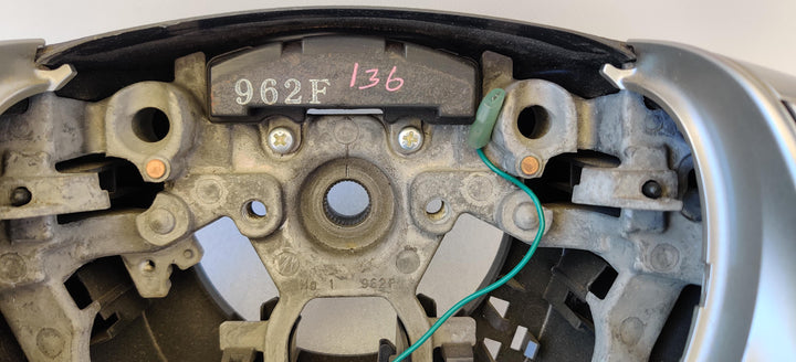 2016 -
  2021
  Nissan
  Navara
  
  Steering Wheel
  8806UL220380