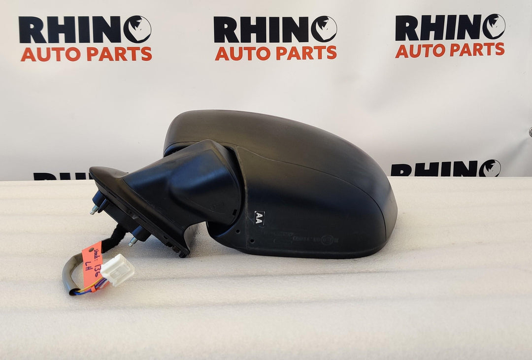 2015 -
  2020
  Nissan
  Navara
  
  Left Door Mirror