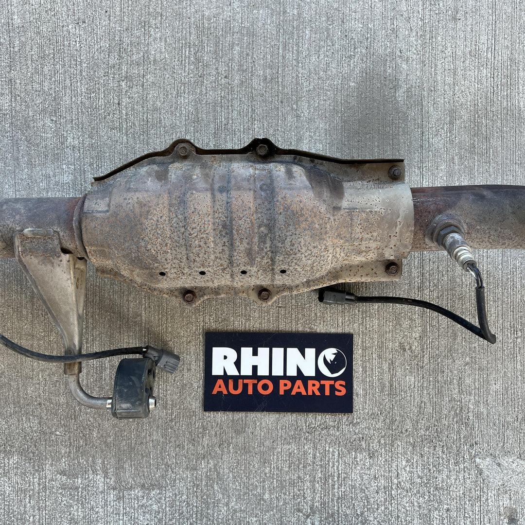 2006 Toyota Hiace - Catalytic Converter