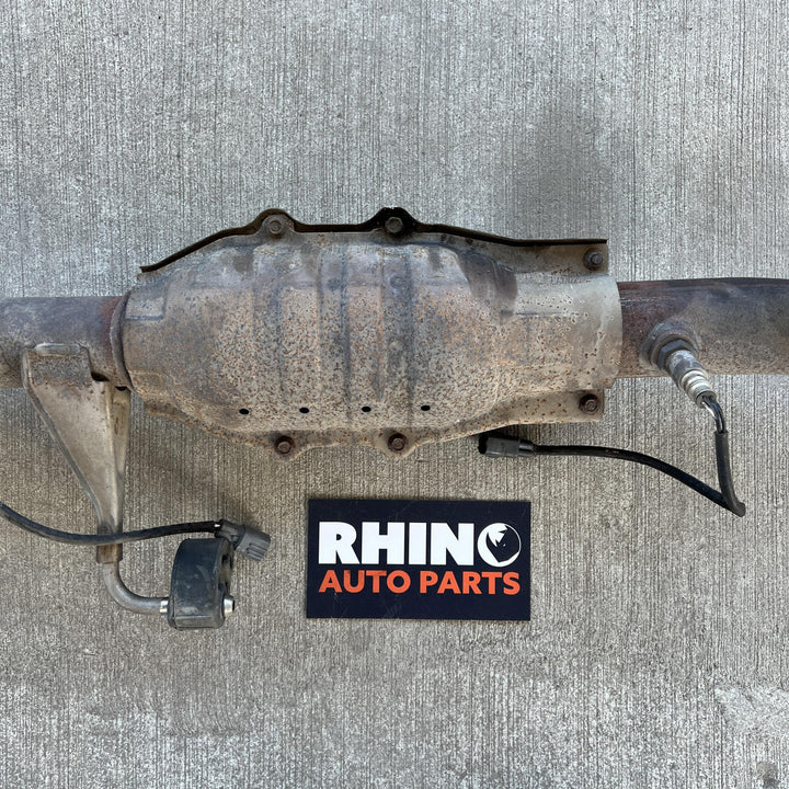 2006 Toyota Hiace - Catalytic Converter