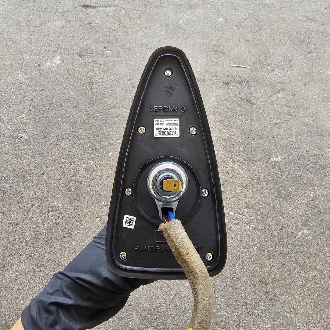 2023 Hyundai i30 - Antenna PN: 96210G4260EB