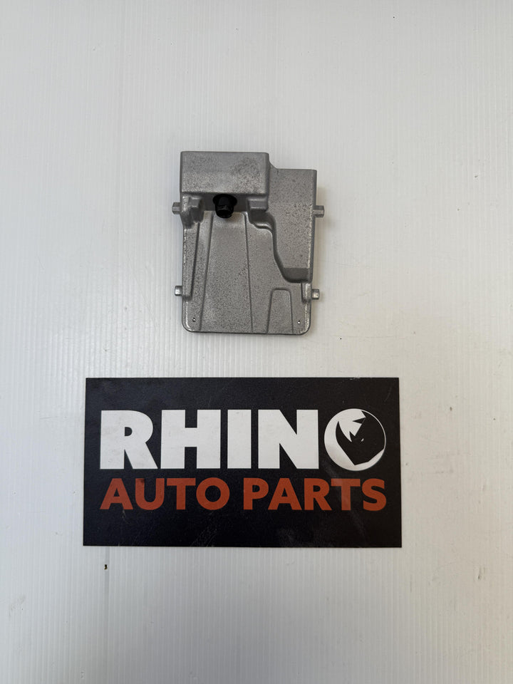 -
  
  Toyota
  Corolla
  Hybrid
  Front Camera
  8646C12031