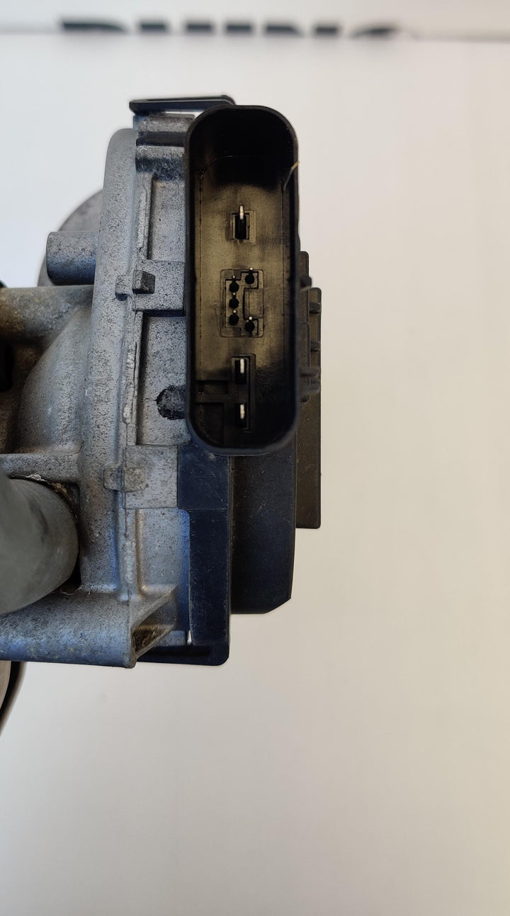 2015 -
  2019
  Ford
  Ranger
  Wildtrak
  Wiper Motor
  EB3B17500BC