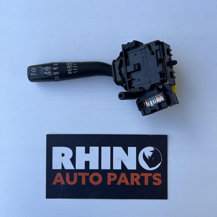 2010 Toyota Hiace - Wiper Switch