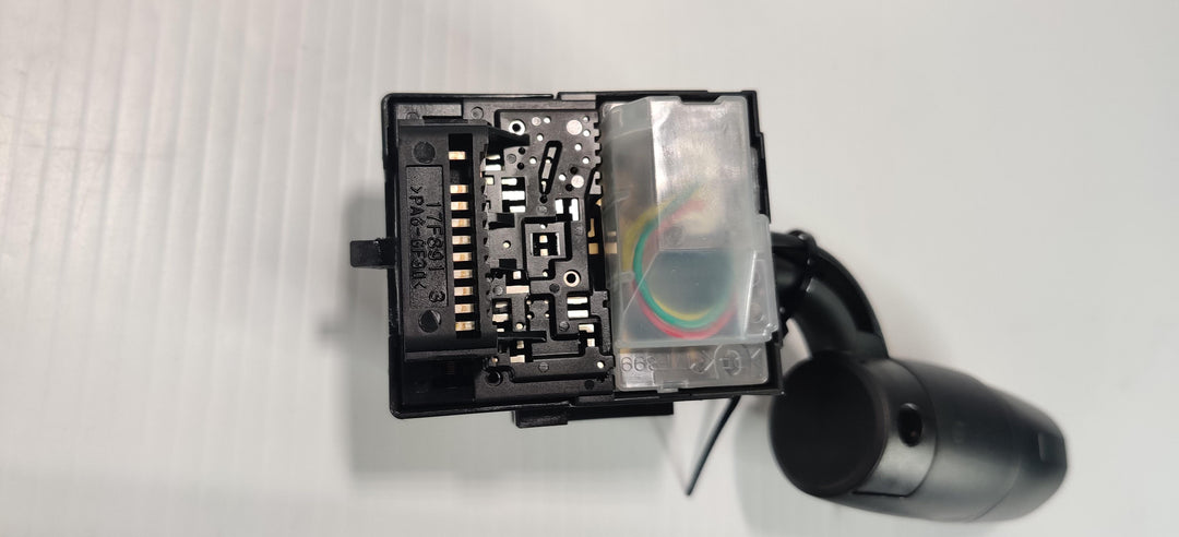 2013 -
  2016
  
  3
  Maxx
  Indicator Switch
  K03117F000