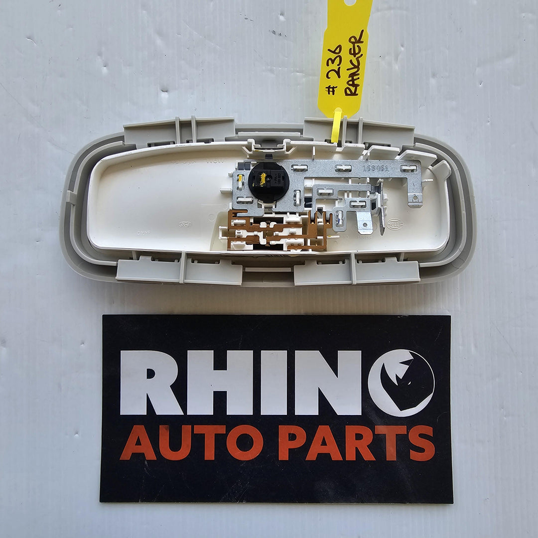 2011 -
  2022
  Ford
  Ranger
  XLS
  Interior Light
  AB3913776AA
