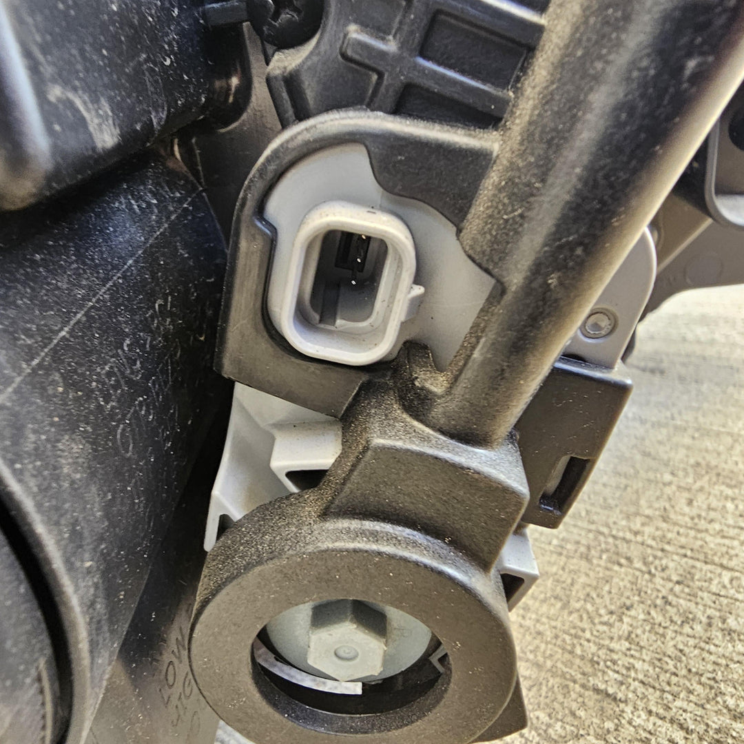 2023 Hyundai i30 - Left Headlight PN: 92190G3200