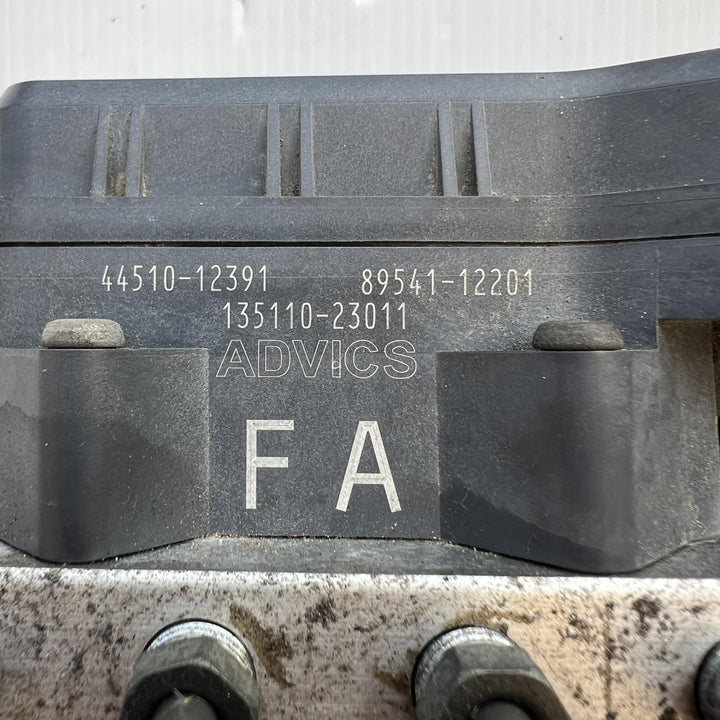 2007 -
  2013
  Toyota
  Corolla
  
  ABS Pump/Modulator
  4451012391