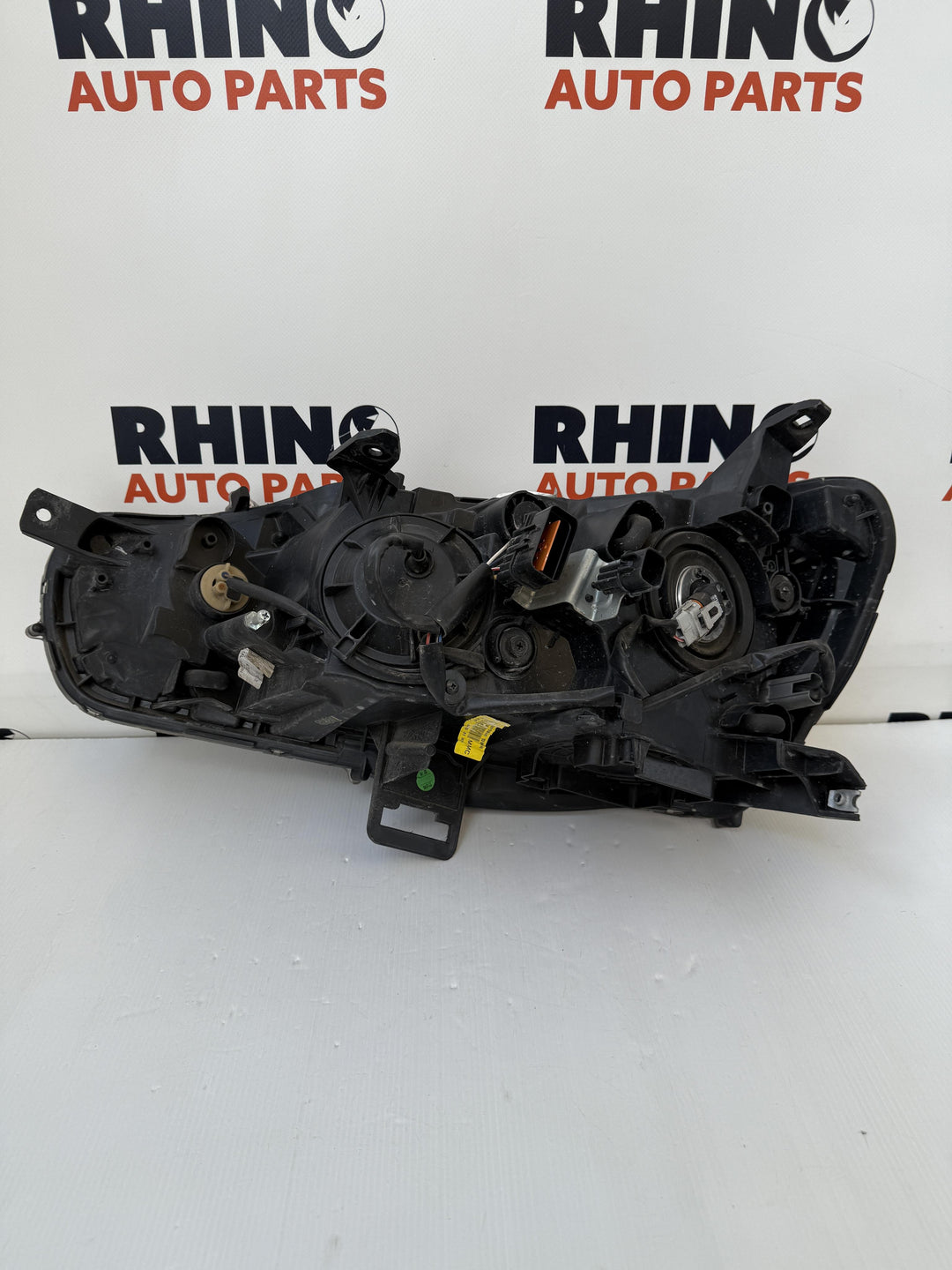 -
  
  Mitsubishi
  Lancer
  
  Right Headlight
  8301C342