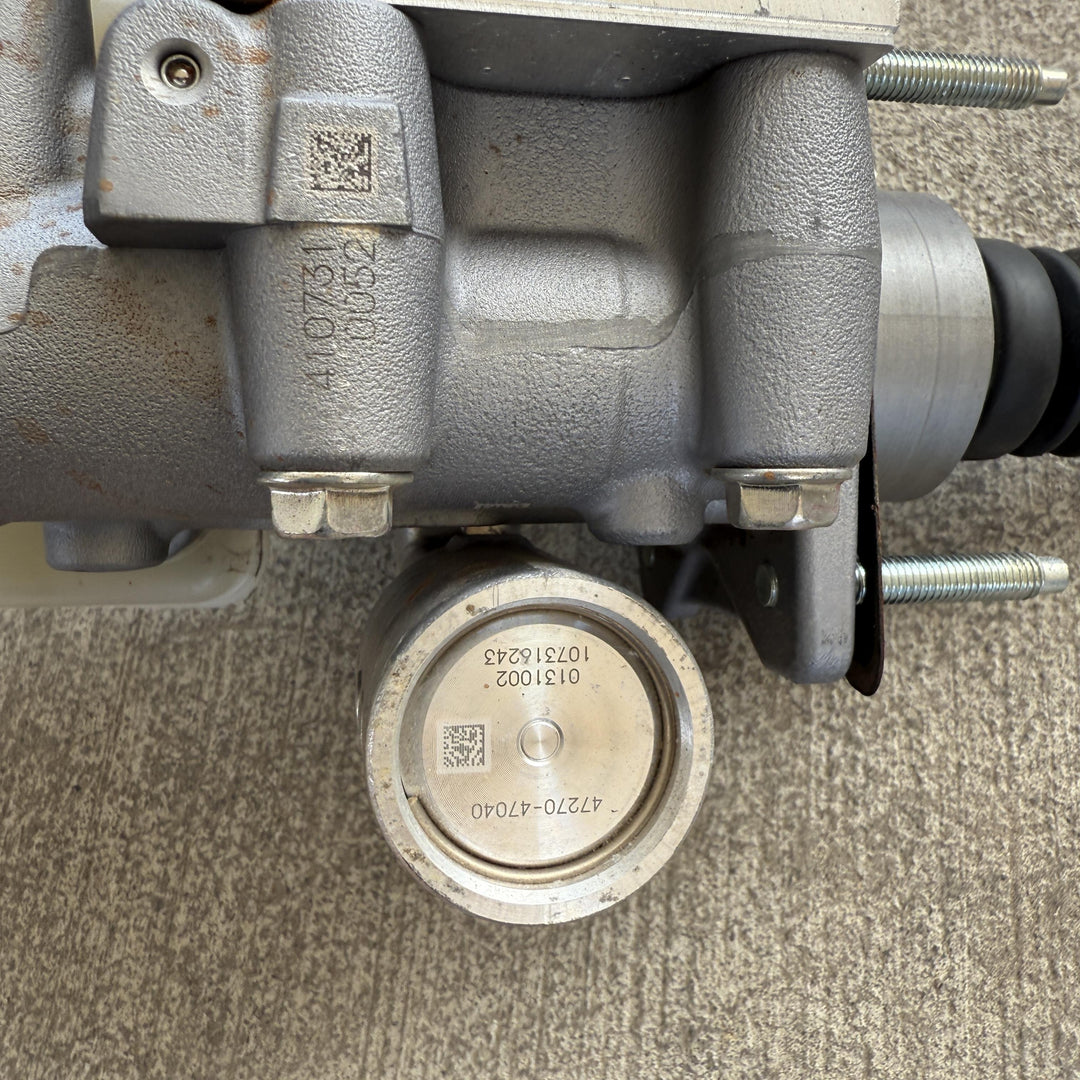 -
  
  Toyota
  Corolla
  Hybrid
  Brake Booster
  4721012530