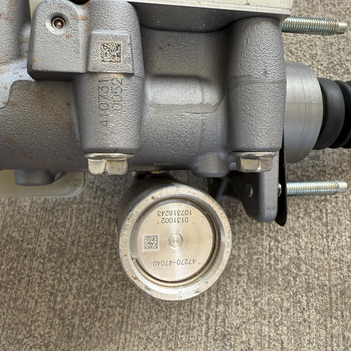 -
  
  Toyota
  Corolla
  Hybrid
  Brake Booster
  4721012530