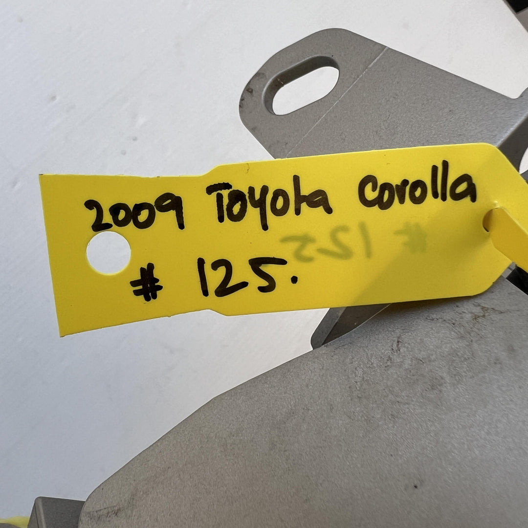2007 -
  2013
  Toyota
  Corolla
  
  Shifter Surround
  5543412230