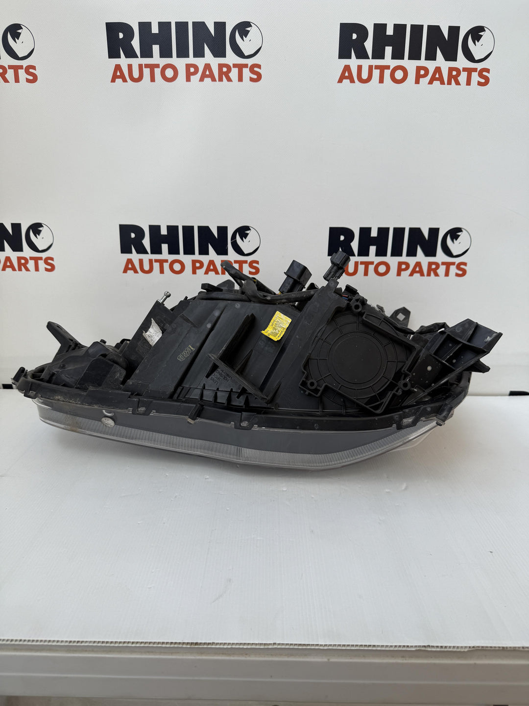 -
  
  Mitsubishi
  Lancer
  
  Right Headlight
  8301C342