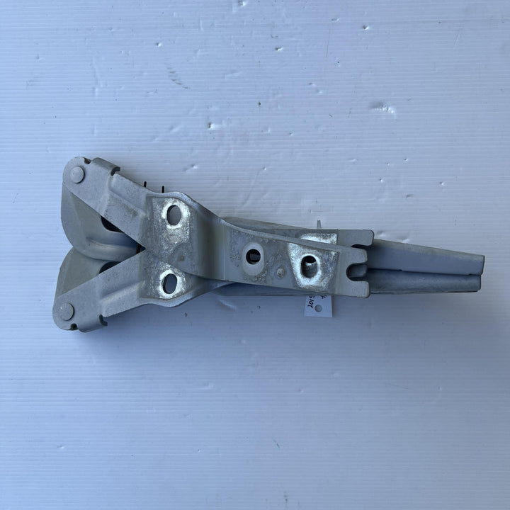 2015 Volkswagen Golf MK7 - 5G BE BQ - Bonnet Hinge/Strut