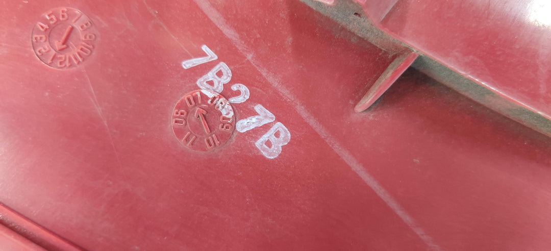 2006 -
  2013
  Holden
  Commodore
  VE
  Left Taillight