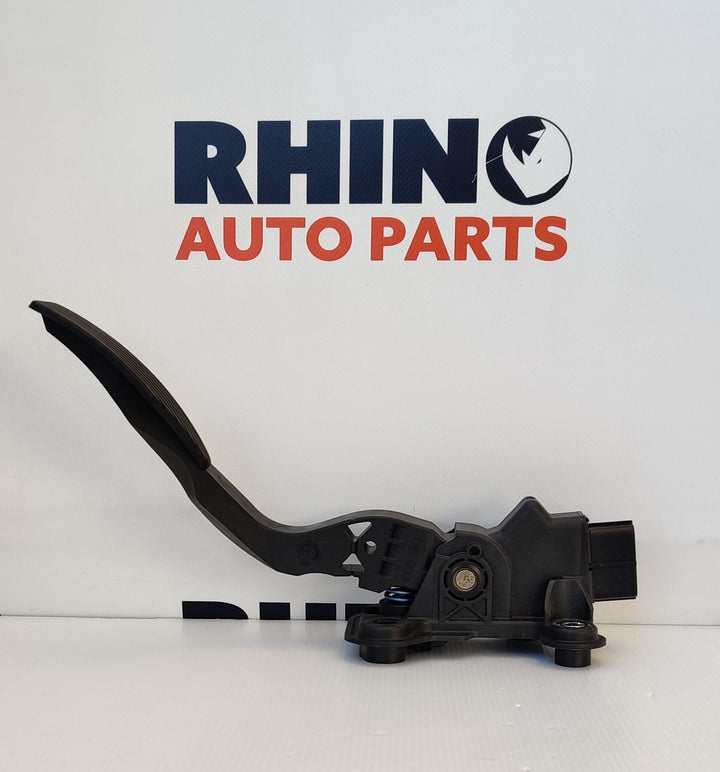 2014 Mitsubishi Outlander III ZK - Accelerator Pedal