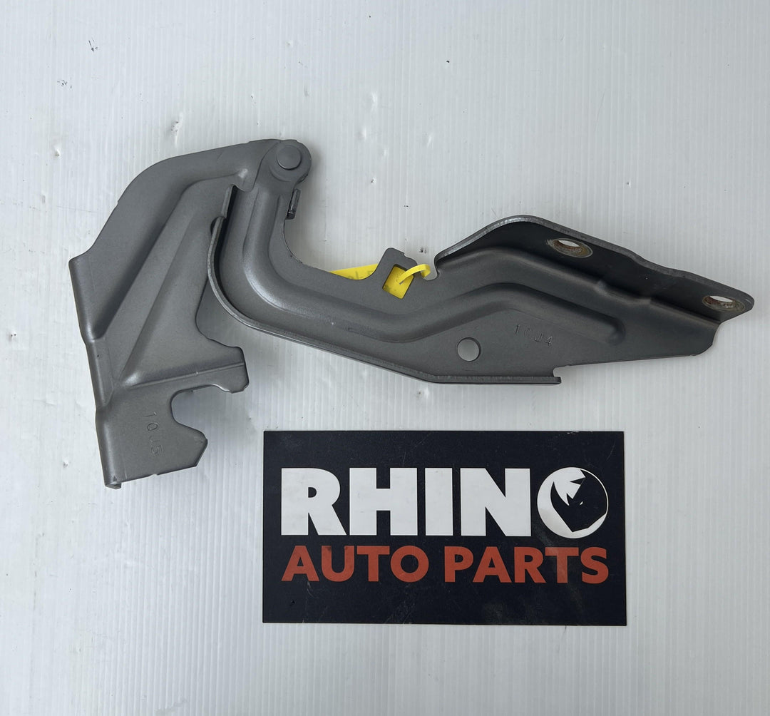 2017 Mitsubishi Lancer VII CF - Right Bonnet Hinge