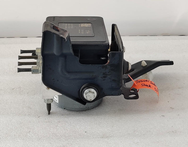 2019 Suzuki Swift - ABS Pump/Modulator PN: 5611053RA