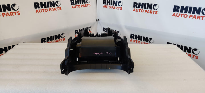 2017 -
  2021
  Mitsubishi
  Outlander
  Black Edition
  Centre Console