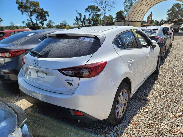 -
  
  Mazda
  Mazda3
  Maxx
  Radio Module
  BHS366DRX