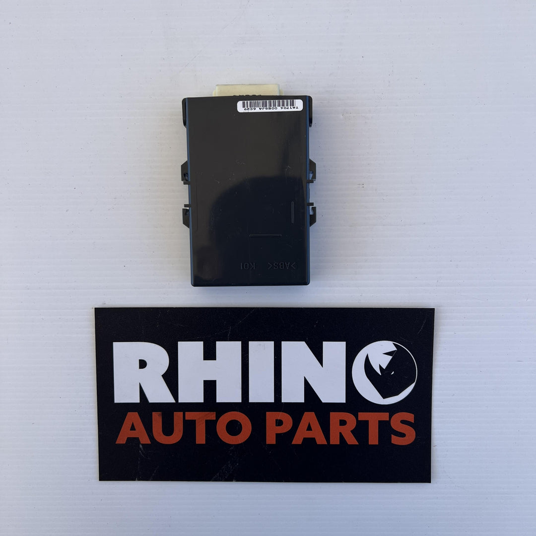 2016 Toyota Camry XV50 - Central Gateway Module PN: 8911133120