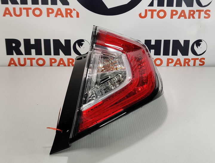 2017 -
  2021
  Honda
  Civic
  RS
  Right Taillight
