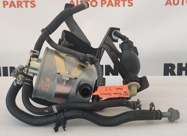 2013 Nissan Navara D40 - Fuel Filter Housing