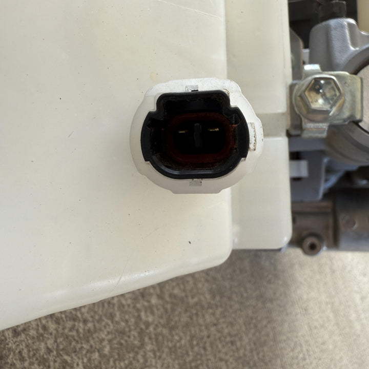 -
  
  Toyota
  Corolla
  Hybrid
  Brake Booster
  4721012530