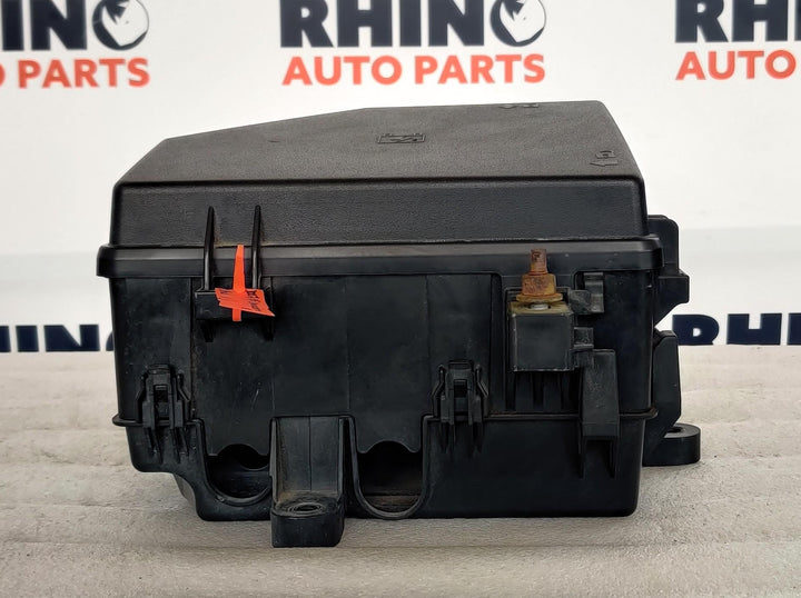 2006 -
  2013
  Holden
  Commodore
  VE
  Fuse Box
  P92191600