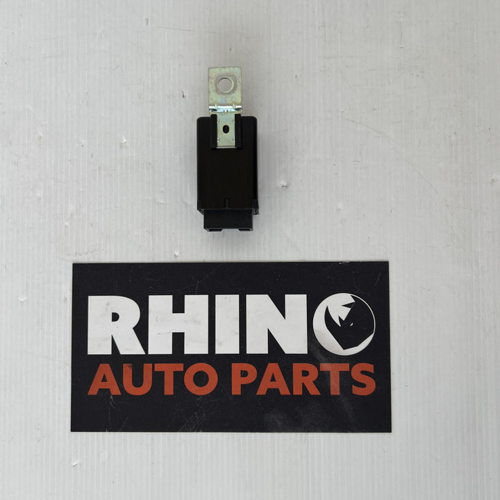 2018 Hyundai iLoad TQ - Stop Signal Module Relay PN: 952404H000
