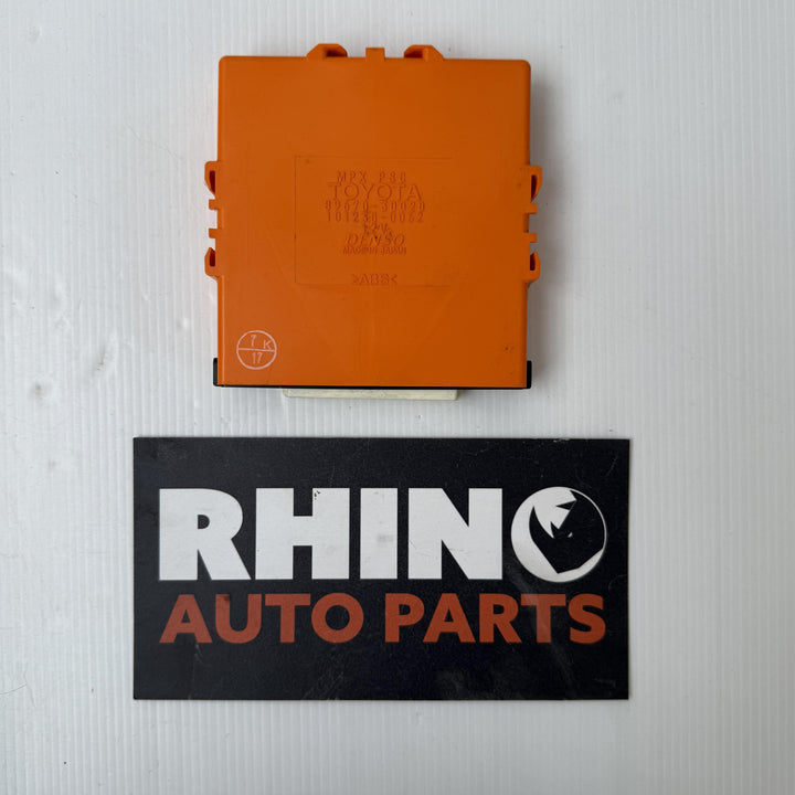 -
  
  Lexus
  GS300
  
  MPX Power Source Control Module PSC
  8967030020