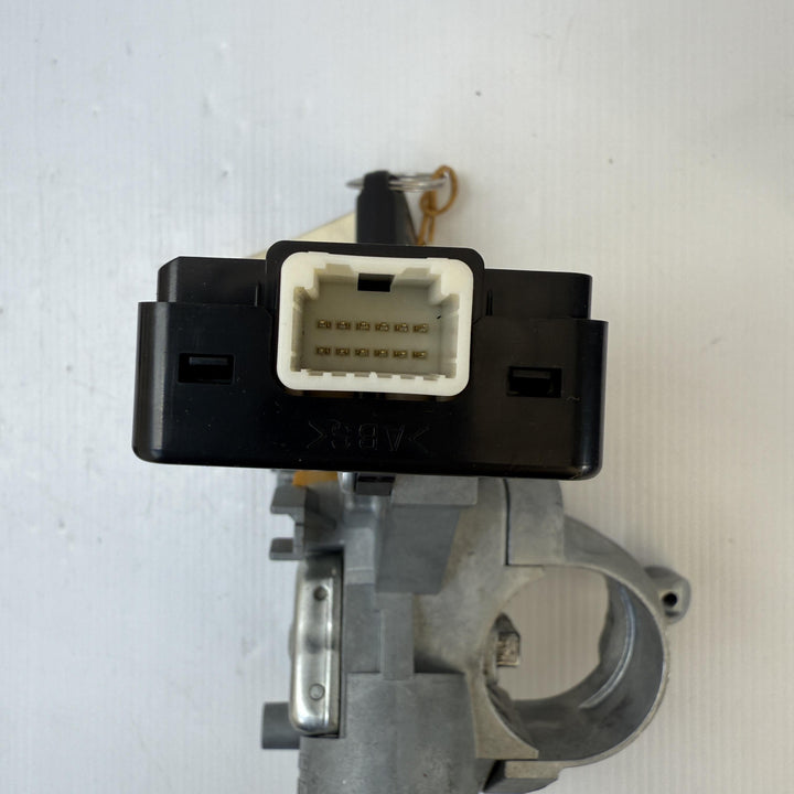 -
  
  Mitsubishi
  Lancer
  
  Ignition With Key
  8670A037